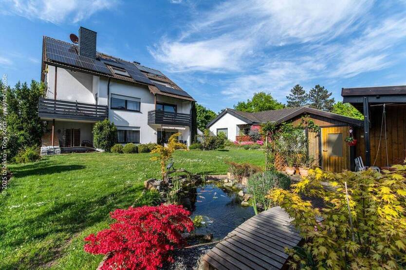 Neu-Isenburg: 1 Mehrgenerationenhaus, 2 Einfamilienhäuser und eine Bauoption mit Bauvorbescheid