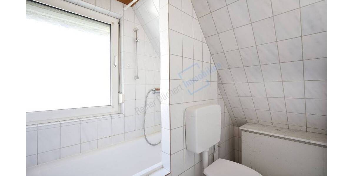 Einfamilienhaus Darmstadt Eberstadt - 6 Zimmer, 166 m&sup2;, 75.000&euro; | Angebot:25983330