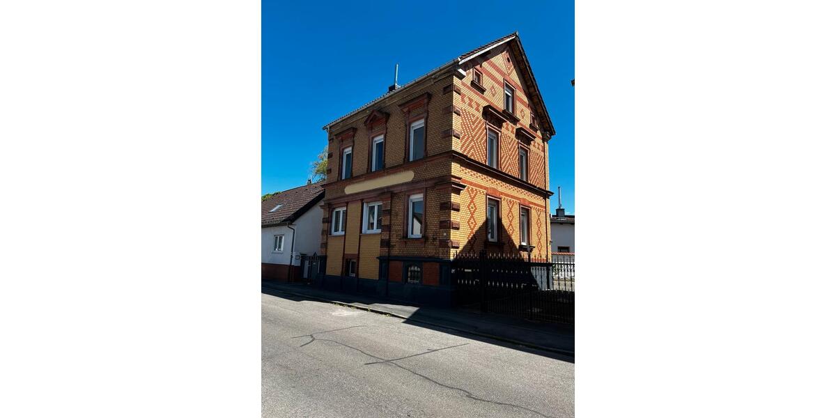 Einfamilienhaus Münster (Hessen) - 10 Zimmer, 195 m&sup2;, 2.425&euro; | Angebot:21530701