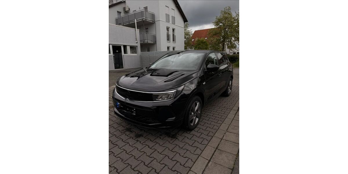 Opel Grandland (X) 26.500 km 21.800 &euro; Nauheim 64569