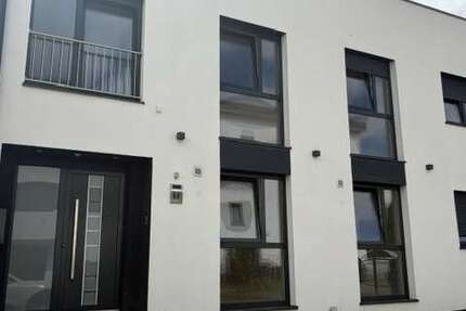 Wohnung Offenbach / Bieber Bieber - 4 Zimmer, 98 m&sup2;, 1.500&euro; | Angebot:26863991