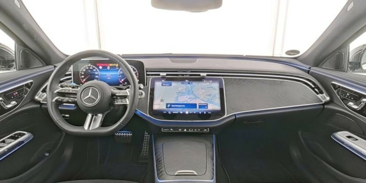 Mercedes-Benz E 200 T AMG ADVANCED+ PANO-DISTR-AHK-360°-MEMORY 8.080 km 52.399 &euro; Groß-Umstadt 64823