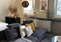 2-Zi.Apartment mit Tageslichtbad, Balkon und Gartenmitbenutzung