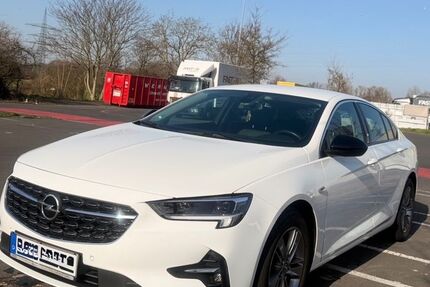 Opel Insignia 54.000 km 20.000 &euro; Rüsselsheim 65428