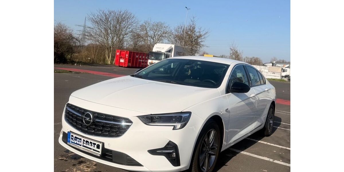 Opel Insignia 54.000 km 21.000 &euro; Rüsselsheim 65428