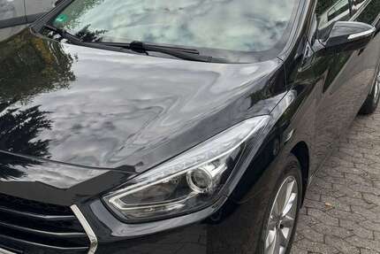 Hyundai i40 72.000 km 13.800 € Darmstadt 64297