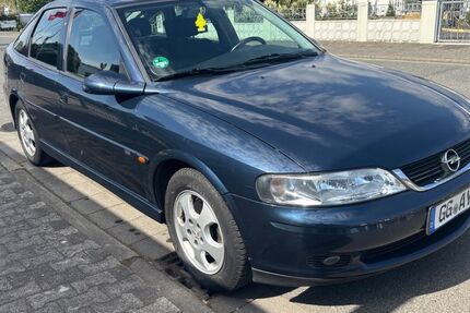 Opel Vectra 106.000 km 1.000 &euro; Rüsselsheim 65428