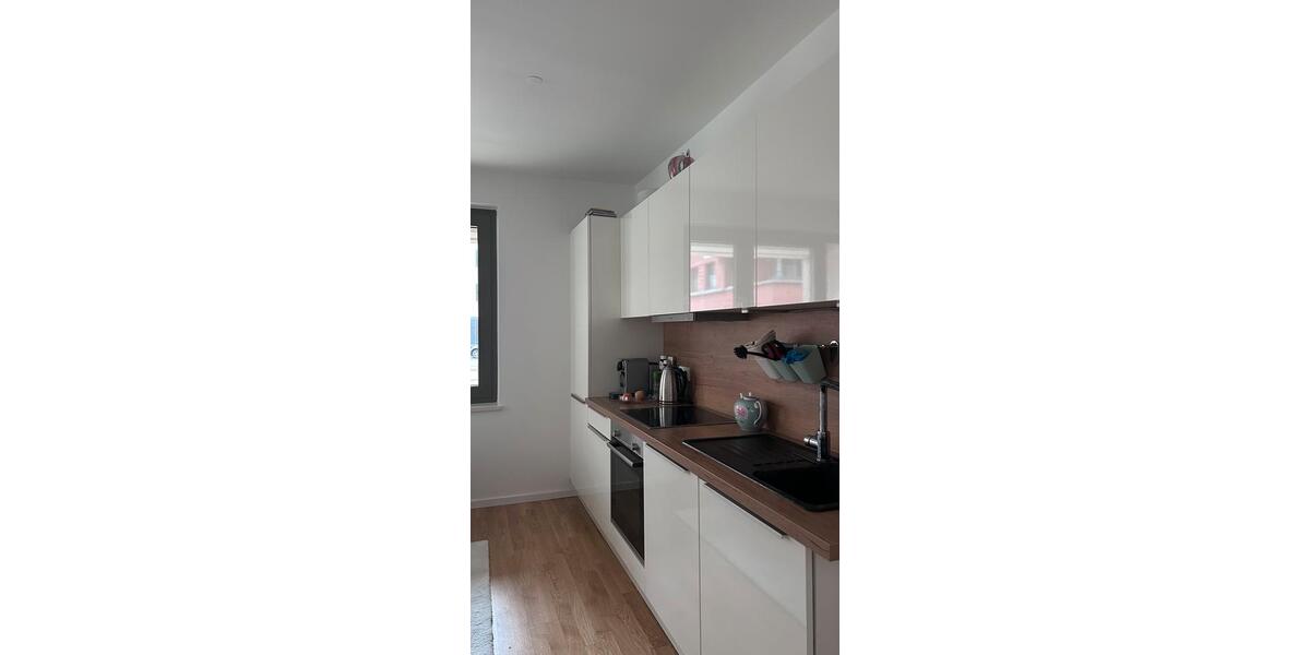 Erdgeschoßwohnung Frankfurt am Main Ostend - 2 Zimmer, 74 m&sup2;, 1.600&euro; | Angebot:24964279