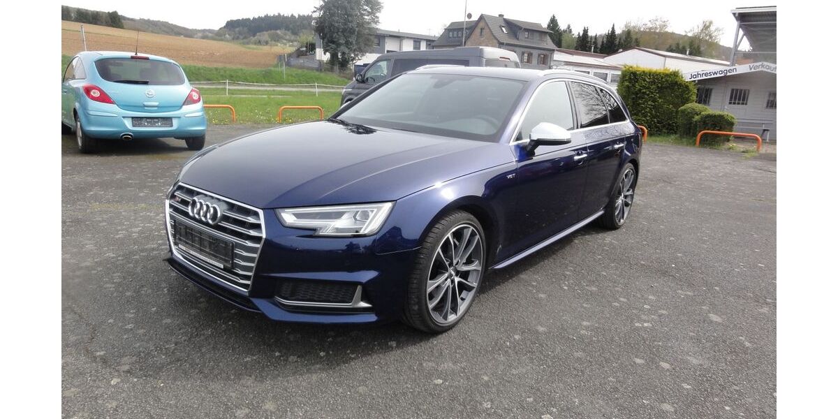 Audi S4 72.113 km 31.100 &euro; Fränkisch-Crumbach 64407