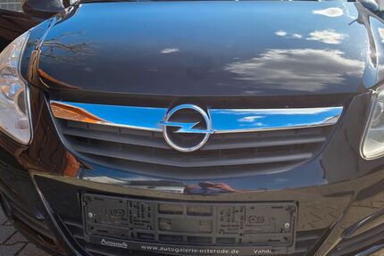 Opel Corsa 220.000 km 2.100 &euro; offenbach 63069