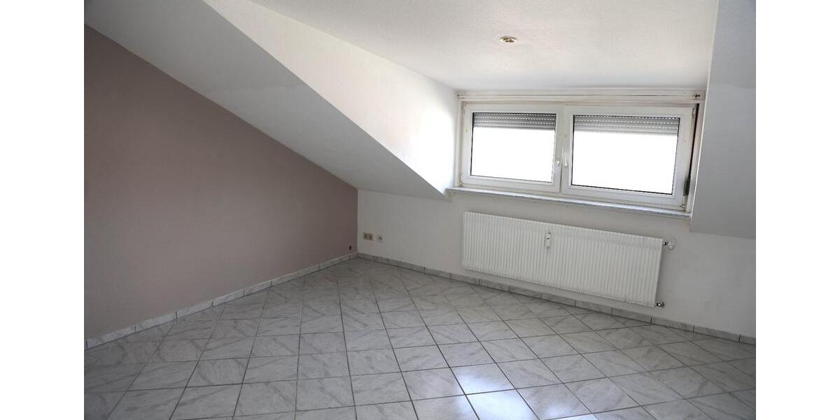 Dachgeschoßwohnung Mainz Ebersheim - 2 Zimmer, 58 m&sup2;, 660&euro; | Angebot:26312470