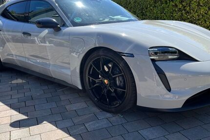 Porsche Taycan 34.880 km 73.399 &euro; Harxheim/ Mainz 55296