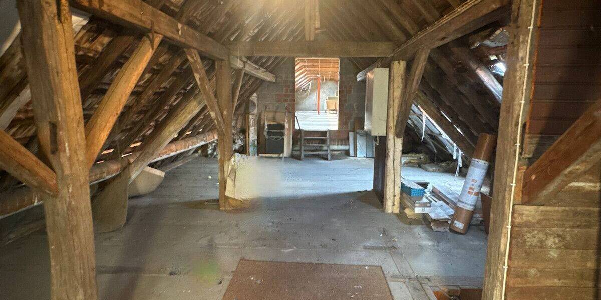 Einfamilienhaus Schaafheim Radheim - 9 Zimmer, 304 m&sup2;, 350.000&euro; | Angebot:26835119