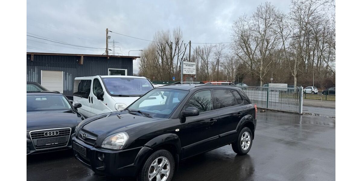 Hyundai TUCSON 170.000 km 4.999 &euro; Frankfurt am Main 60486