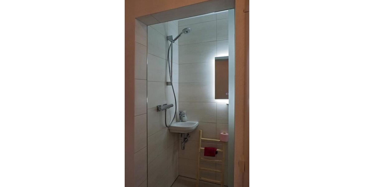 Doppelhaushälfte Griesheim - 4 Zimmer, 124 m&sup2;, 2.200&euro; | Angebot:25075972