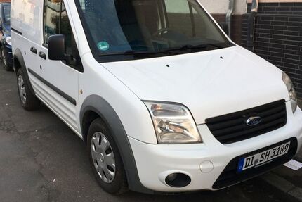 Ford Tourneo Connect 119.815 km 5.000 &euro; Babenhausen 64832