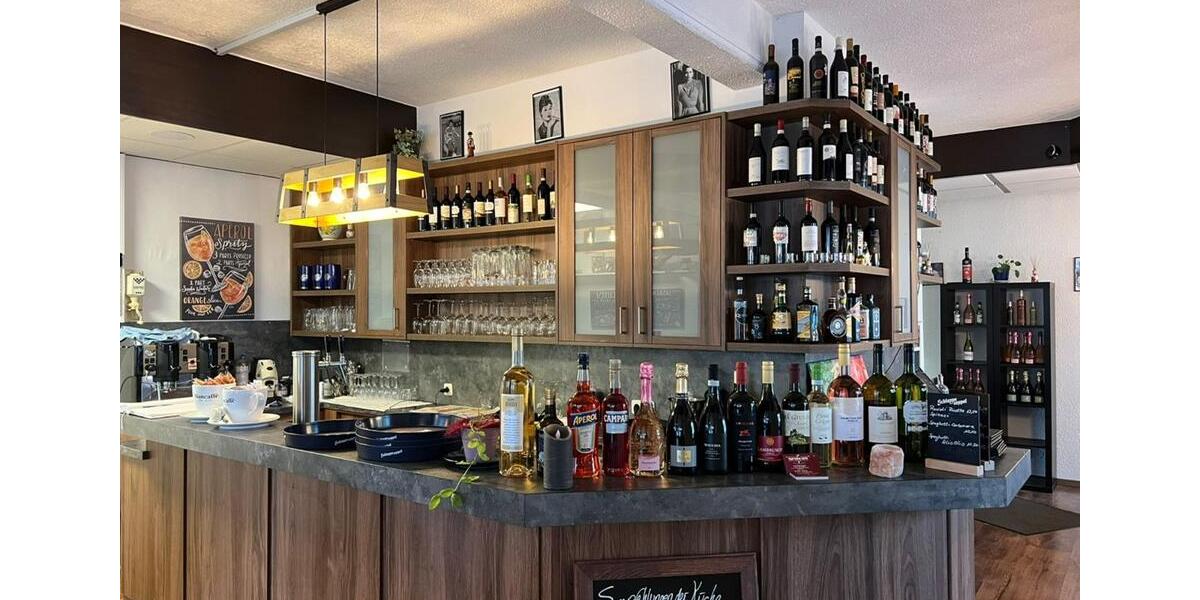 Stilvolle Vinothek mit Gastronomiebereich in zentraler Lage zimmer