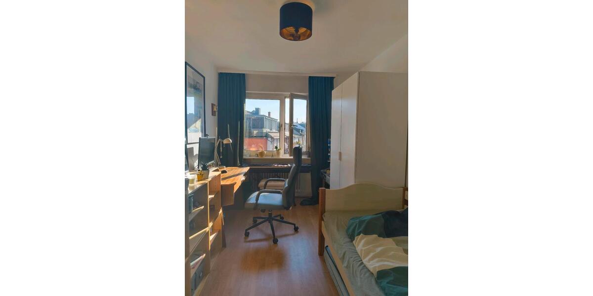 Etagenwohnung Frankfurt am Main Bornheim - 1 Zimmer, 10 m&sup2;, 582&euro; | Angebot:26055631