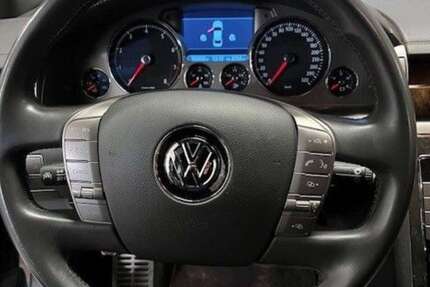 VW Phaeton 186.107 km 13.900 &euro; Frankfurt am Main 60598