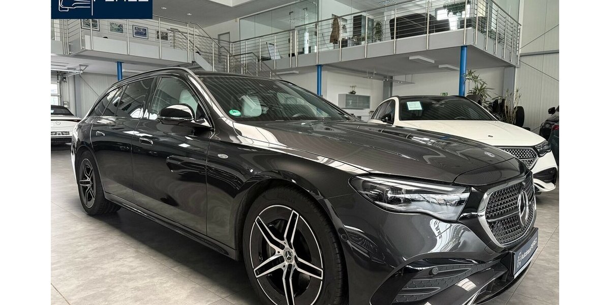 Mercedes-Benz E 300 T de AMG DISTR-AIRMATIC-4D SURROUND-DC-AHK 14.998 km 61.389 &euro; Groß-Umstadt 64823