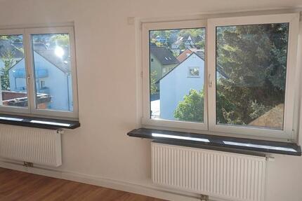 Wohnung Bensheim - 3 Zimmer, 84 m&sup2;, 1.050&euro; | Angebot:26623580