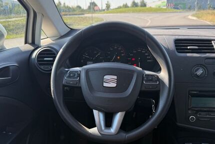 Seat Leon 200.156 km 2.000 &euro; Lautertal Schannenbach 64686