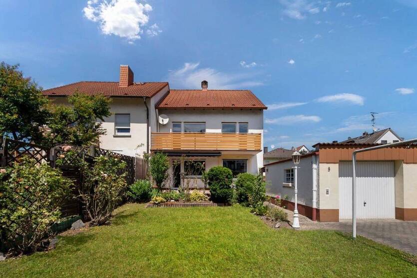 RESERVIERT: Doppelhaushälfte mit ca. 143?m² Wohnkomfort in Mühlheim a. Main