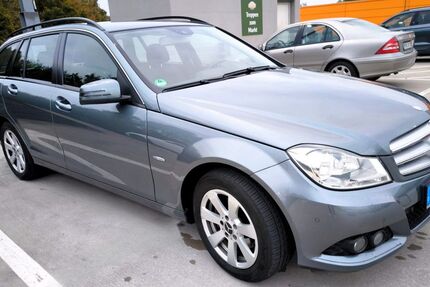 Mercedes-Benz C 220 260.900 km 5.200 &euro; Hofheim am Taunus 65719