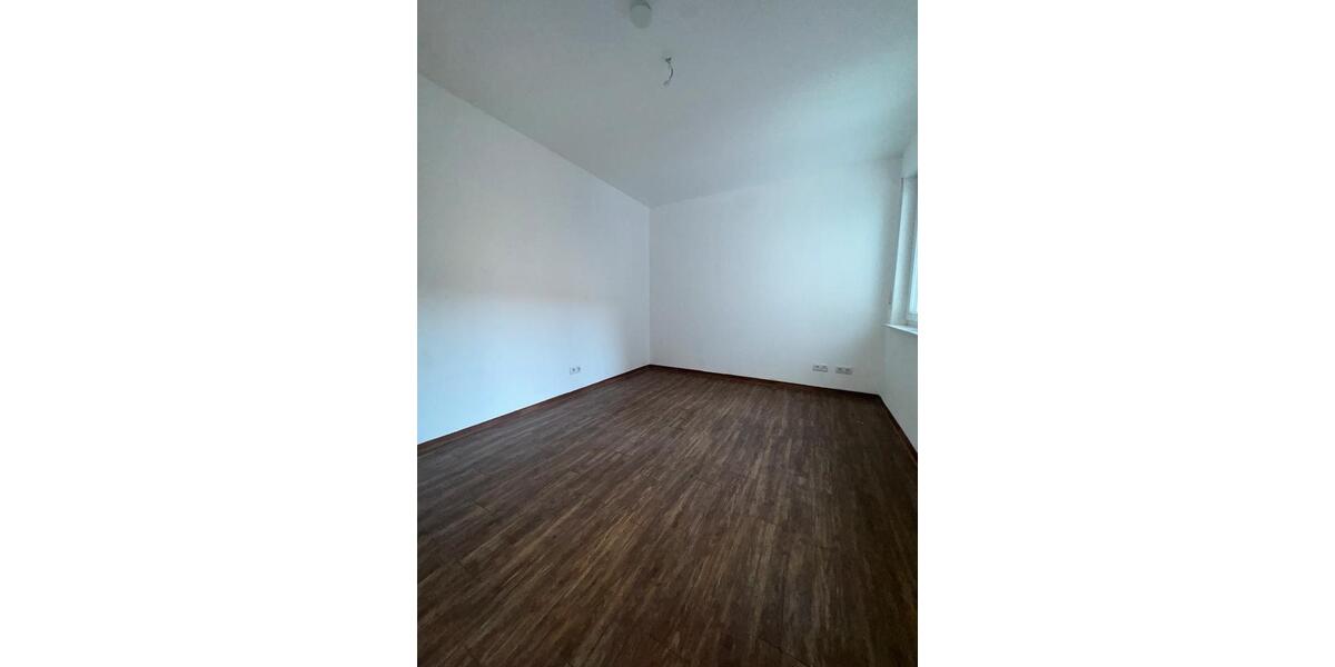 Etagenwohnung Bürstadt - 3 Zimmer, 90 m&sup2;, 1.170&euro; | Angebot:26511897
