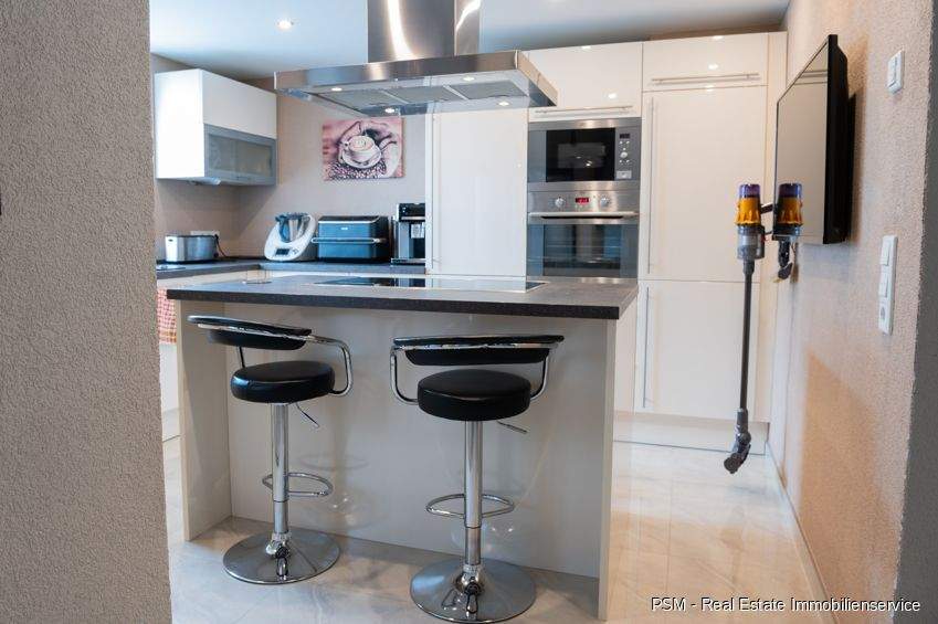 Familientraum: Modernes Zuhause mit Dachstudio & sonnigem Garten 4 zimmer