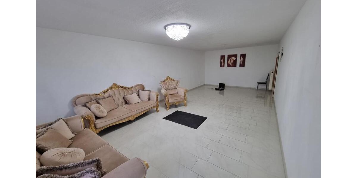 Etagenwohnung Babenhausen - 4.5 Zimmer, 126 m&sup2;, 1.550&euro; | Angebot:24707371