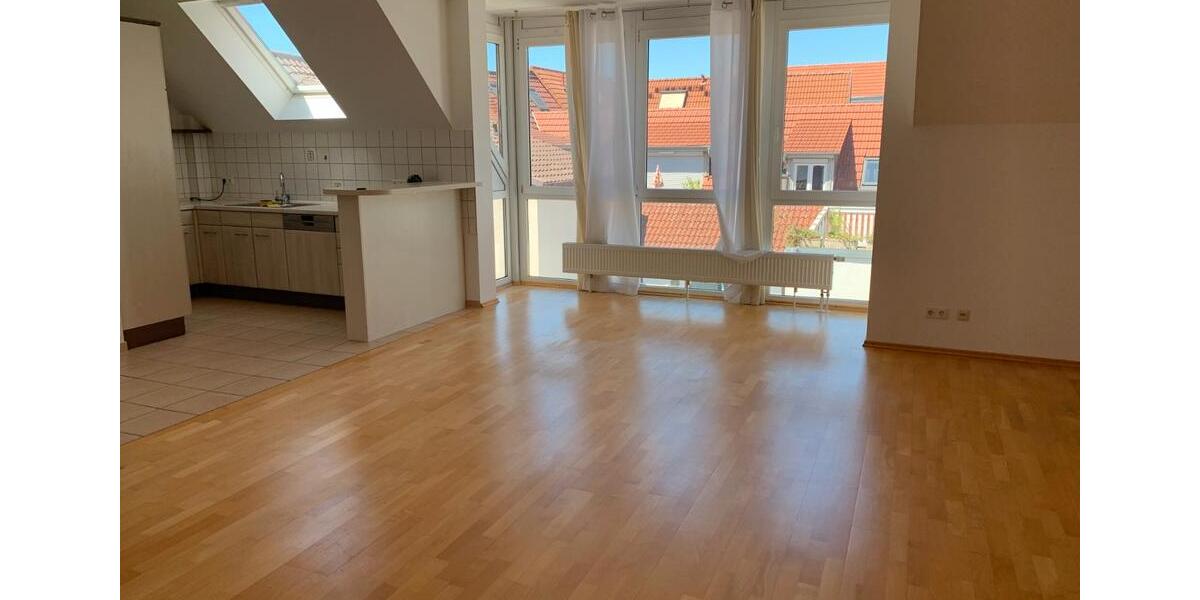 Dachgeschoßwohnung Bensheim - 2 Zimmer, 85 m&sup2;, 998&euro; | Angebot:26374983