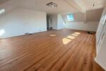 Dachgeschoßwohnung Rüsselsheim am Main - 4 Zimmer, 105 m&sup2;, 1.500&euro; | Angebot:26407527