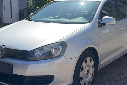 VW Golf 270.000 km 2.699 &euro; Bensheim 64625