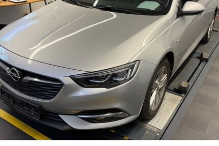 Opel Insignia 102.000 km 15.890 &euro; Bensheim 64625