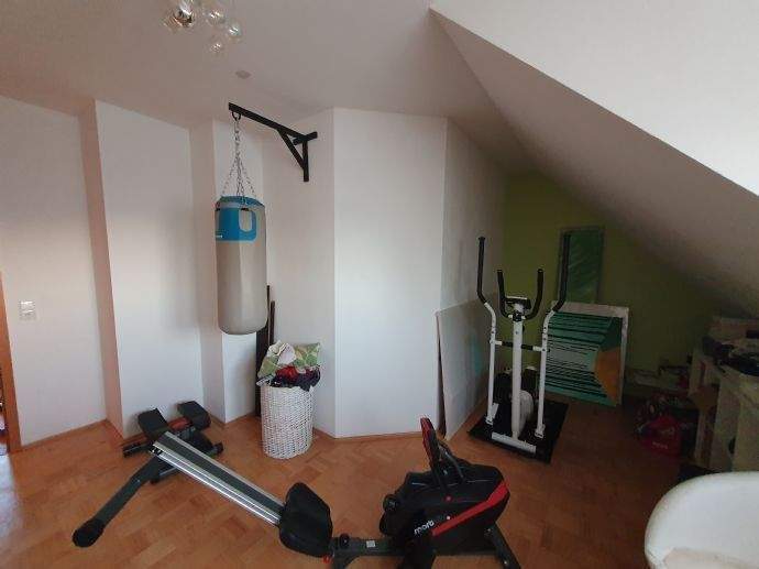 Etagenwohnung Bürstadt - 4 Zimmer, 89 m&sup2;, 283.000&euro; | Angebot:21780653