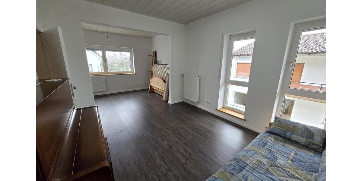 Maisonettenwohnung Raunheim - 5 Zimmer, 159 m&sup2;, 1.800&euro; | Angebot:26060130