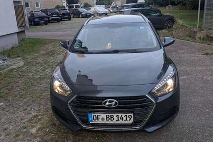 Hyundai i40 156.000 km 10.800 € Kaiserlei (Offenbach am Main) 63067