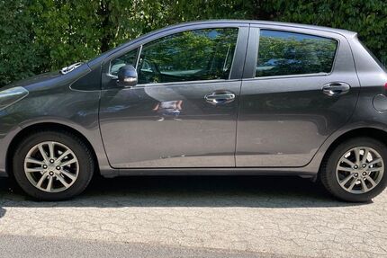 Toyota Yaris 134.000 km 6.500 &euro; Hofheim 65719