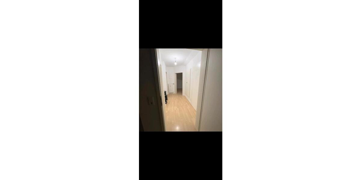 Dachgeschoßwohnung Egelsbach - 3 Zimmer, 72 m&sup2;, 1.350&euro; | Angebot:26398975
