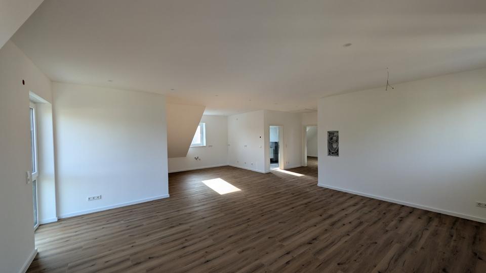 Dachgeschoßwohnung Mainz Laubenheim - 3 Zimmer, 82 m&sup2;, 1.312&euro; | Angebot:25934728