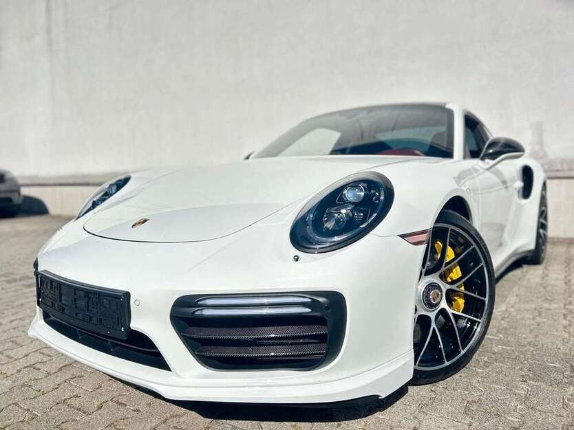 911