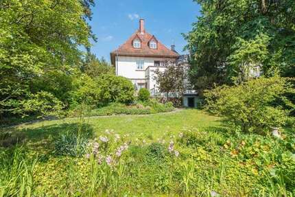 Haus zum Kaufen in Bensheim 1.150.000 € 217.71 m² 8.5 zimmer