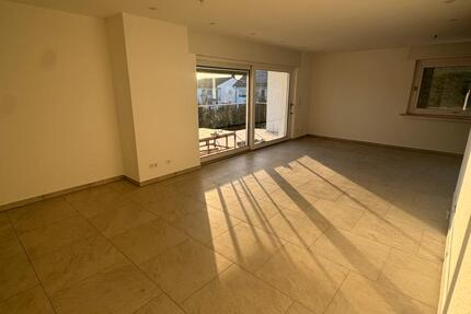 Wohnung Nauheim - 4 Zimmer, 121 m&sup2;, 2.050&euro; | Angebot:25435473