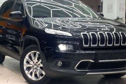 Jeep Cherokee 162.000 km 11.900 &euro; Neu-Isenburg 63263