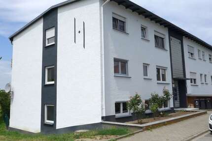 Wohnung Bickenbach - 3 Zimmer, 81 m&sup2;, 950&euro; | Angebot:27324847