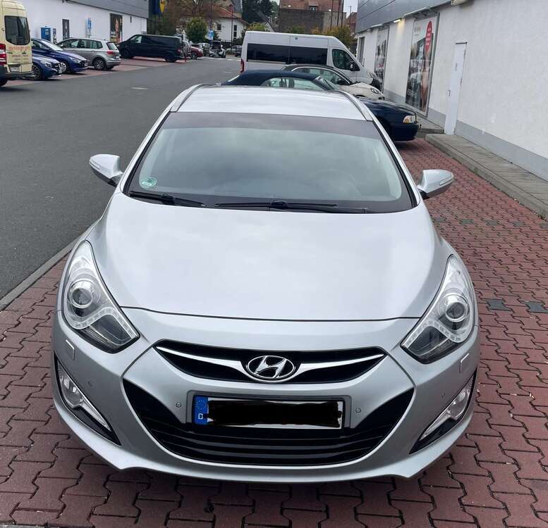 Hyundai i40 176.700 km 7.599 € Mainz 55120