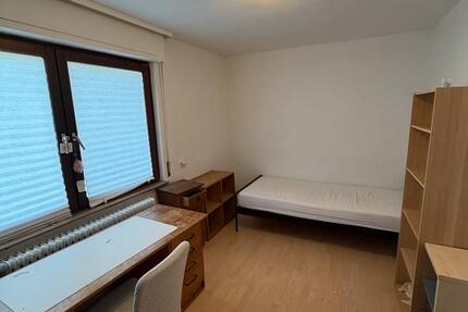 Wohnung Kelsterbach - 3 Zimmer, 110 m&sup2;, 395&euro; | Angebot:25382273