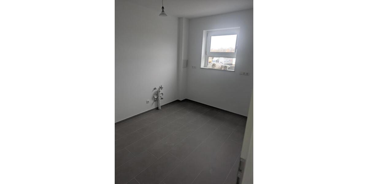 Etagenwohnung Nauheim - 5 Zimmer, 140 m&sup2;, 1.650&euro; | Angebot:25536017