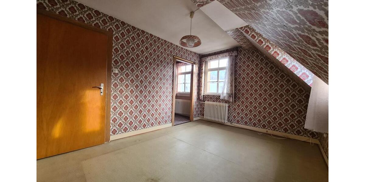 Einfamilienhaus Breuberg - 7 Zimmer, 150 m&sup2;, 290.000&euro; | Angebot:27115150